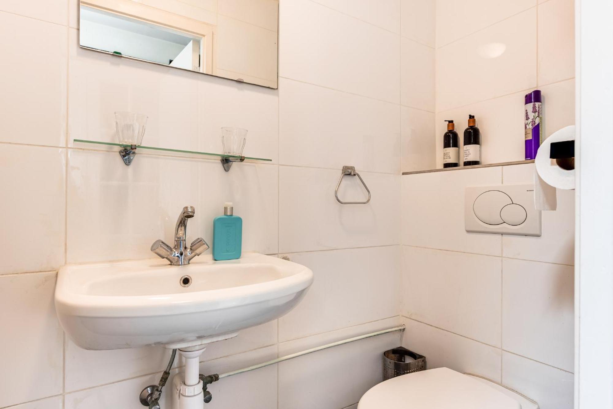 Gezellig Appartement In De Mooie Oude Binnenstad Van Alkmaar Eksteriør billede